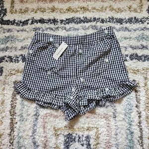 Francesca's Daisy Shorts